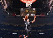 爱游戏体育官网-红牛二队绝杀梅赛德斯，诺里斯惊艳四座，一场改写F1格局的雨战传奇