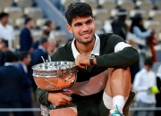 爱游戏官方入口-拉沃尔杯翻盘年终总决赛，阿尔卡拉斯状态火热