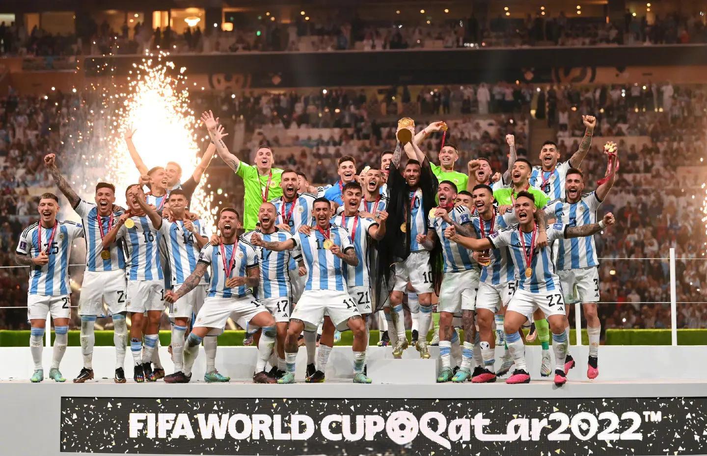 阿根廷完胜丹麦，卡拉斯科扛起全队