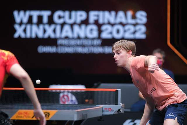 瑞典队轻取韩国队，奥恰洛夫统治全场