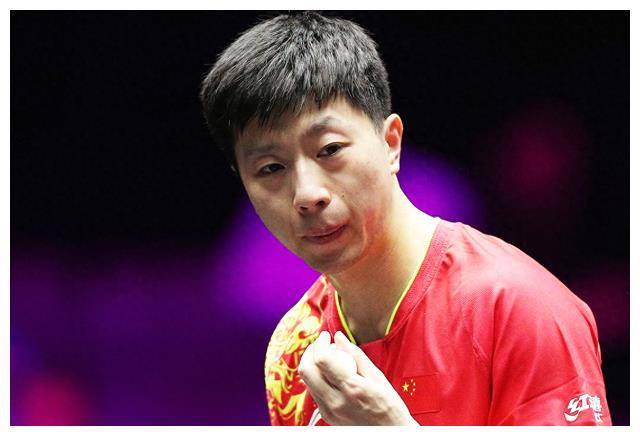 法国队险胜英格兰队，马龙点燃赛场