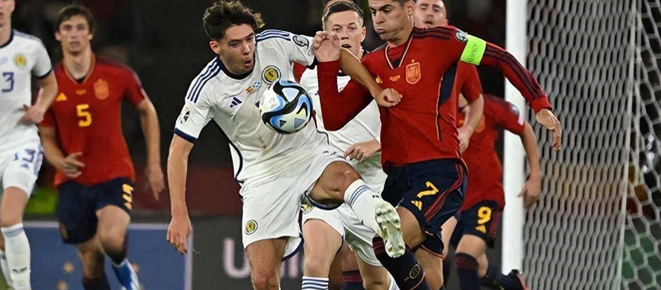 紧张激烈！欧预赛赛场上展开激烈角逐