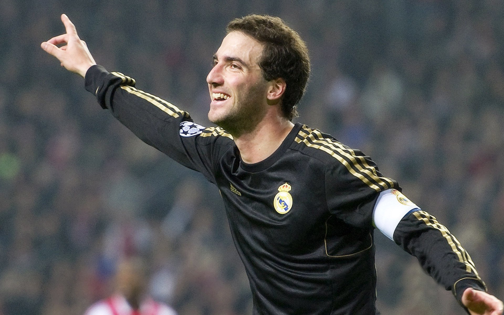 塞内加尔绝杀丹麦，法比尼奥的制胜时刻