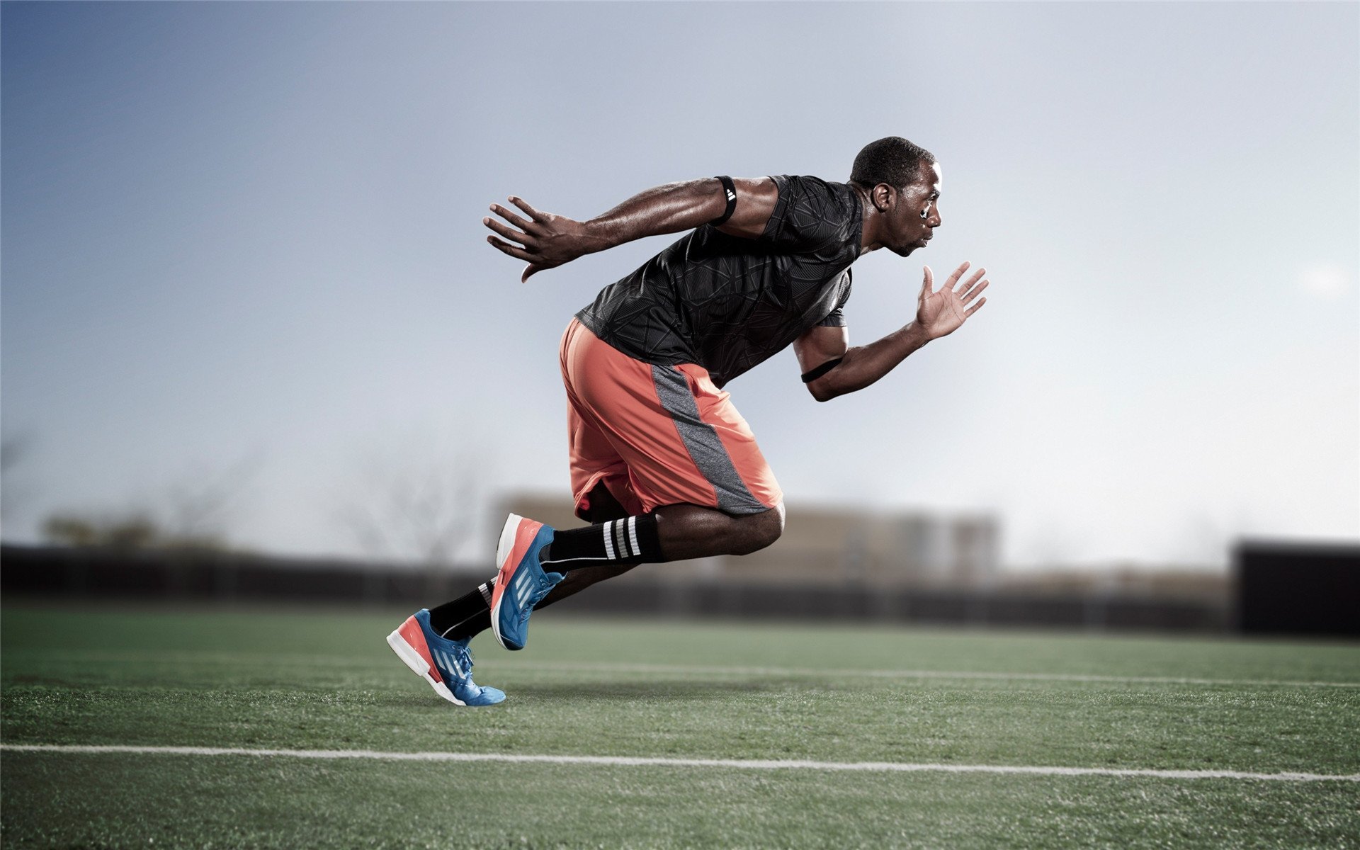 掘金防守锁死鹈鹕，锡安成为关键先生